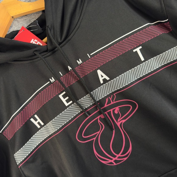 NBA Ultra Game Miami Heat Black Hoodie Sweatshirt Size XL New With Tags - Picture 1 of 8